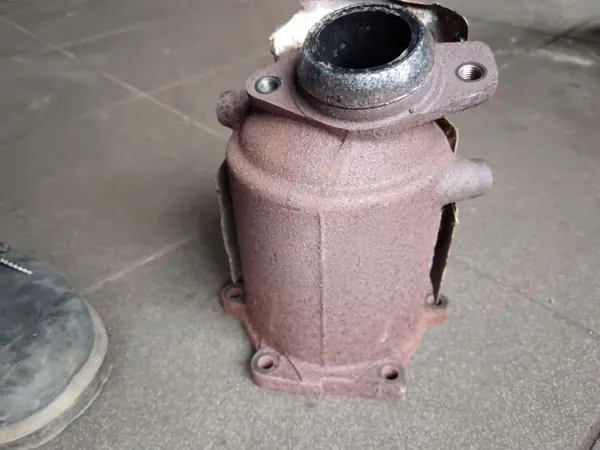 Katalysator OEM KATALIZATOR P12 voor Nissan Primera image 2