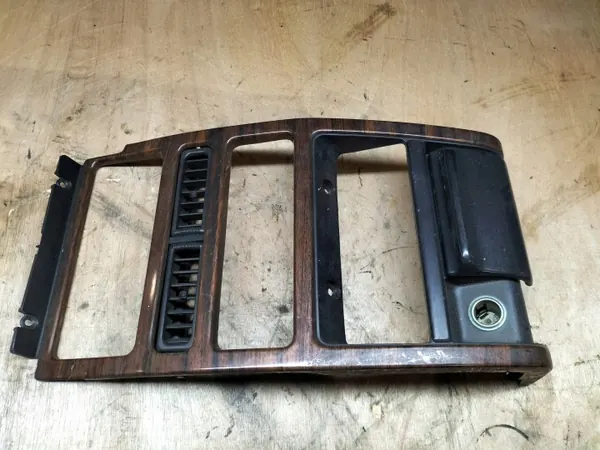 Mittentunnel luftventilationspanel OEM 55115409 Jeep image 2