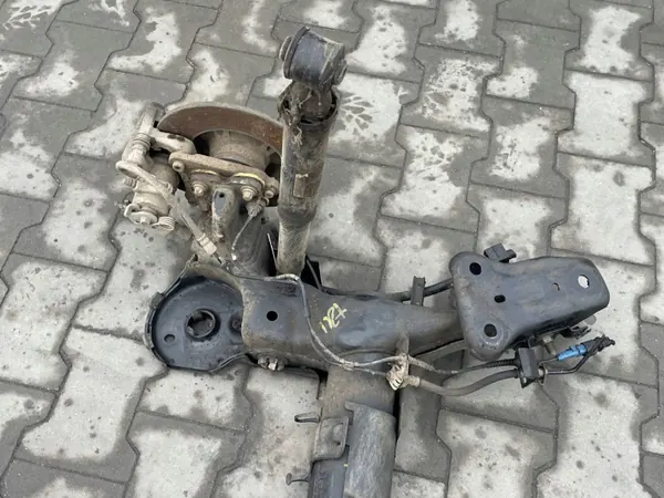 Achterasophangingsbalk OEM BELKA ZAWIESZENIA OŚ TYLNA image 4