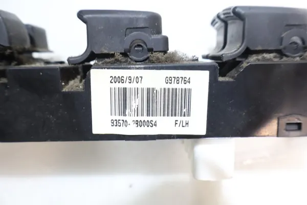 Raam Bediening Paneel Hyundai Santa Fe II image 4