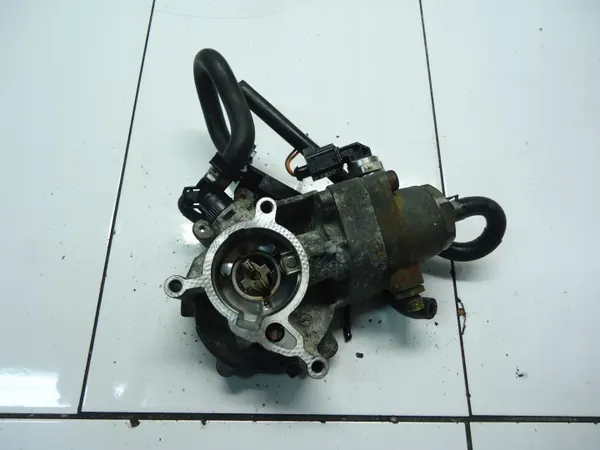 Audi 2.0TFSI Vacuümpomp OEM 06L145100F Gebruikt image 4