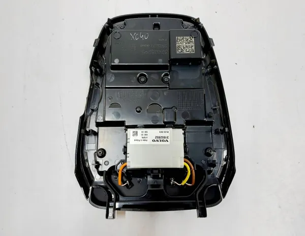 Éclairage Cabine Avant Volvo XC40 OEM 32408295 image 5