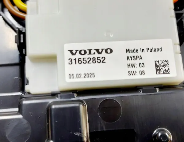 Éclairage Cabine Avant Volvo XC40 OEM 32408295 image 8