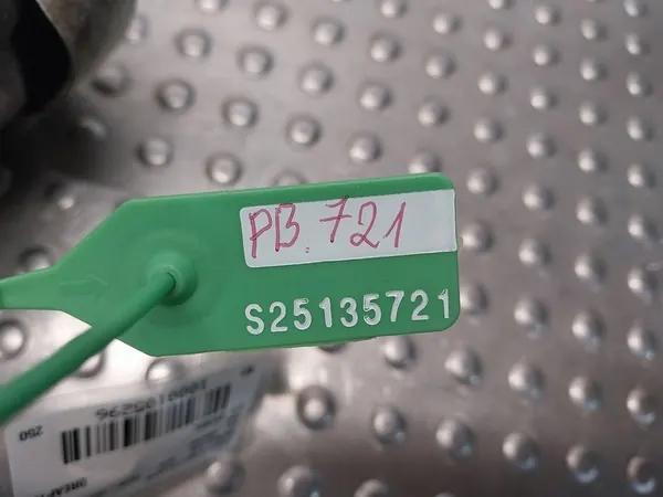 Mercedes-Benz GLC X253 C253 2016 Engine Mount Left A2532400700 image 7