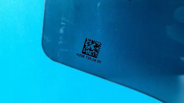 Mercedes W206 C200 Rechter Achterdeur Ruit OEM A2067352400 image 3