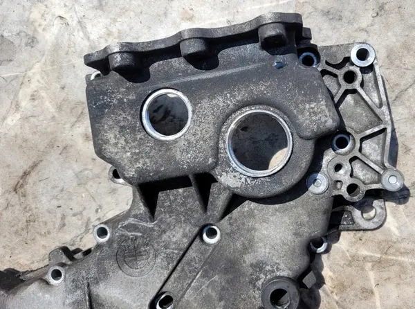 BMW M47N 2.0D Timing Cover 7786751 image 3