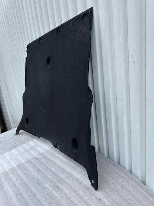 TESLA MODEL 3 17 - UNDERBODYSKYDD PLATTA 1104312-00-B image 2