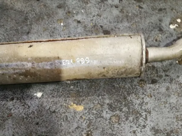 BMW E21 middenuitlaatdemper - Gebruikt OEM-onderdeel image 3