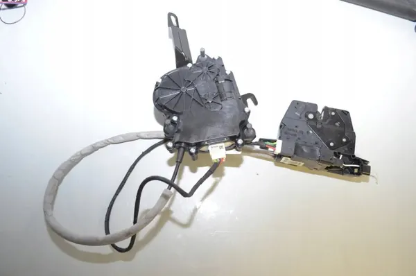 BMW 3 Touring F31 baklucköppnare set OEM 51247269543 image 9