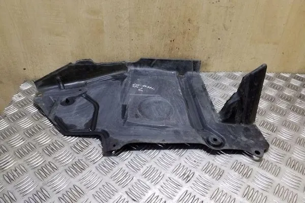 Moottorin suojus NISSAN X-TRAIL (T30) 2005 image 4