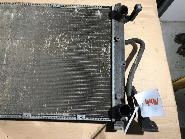 Radiador de agua VW T4 2.5 TDI OEM 701121253M image 4