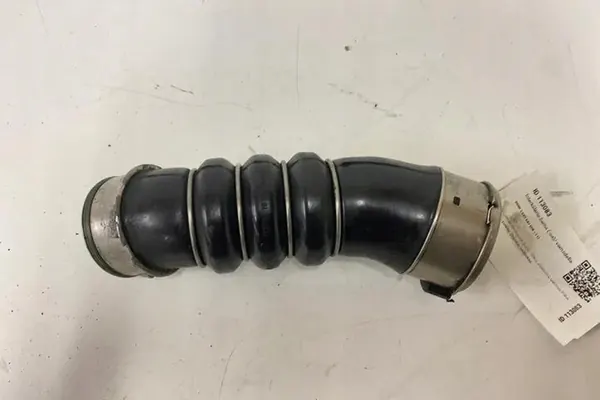 Tubería de intercooler BMW 1 (E87) 2.0L Diesel 2008 OEM 7797480 image 2