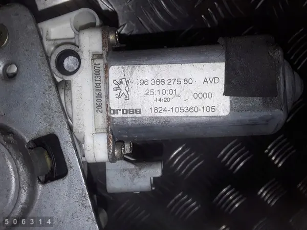 Peugeot 206 CC raamregelaar OEM 9636627580 image 3