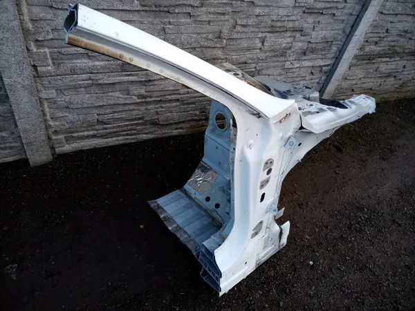 Aile avant droite Tesla S OEM 1022589-01-J image 3
