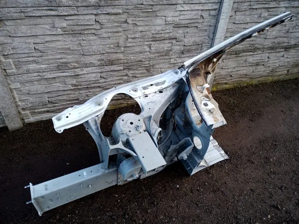 Aile avant droite Tesla S OEM 1022589-01-J image 5