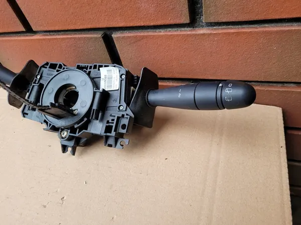 Kombischalter Dacia Logan image 5