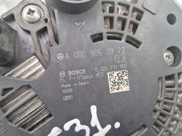 Alternaattori Mercedes E250 CGI A0009060922 image 4