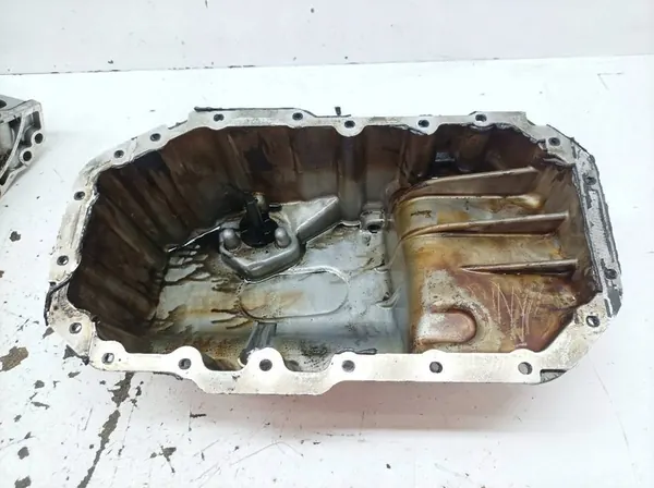 Oljeplåt 1.6 16V Skoda Roomster I image 2