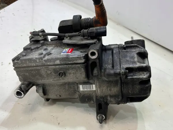 Compressore Aria Condizionata VW Touareg 7P Ibrido image 2