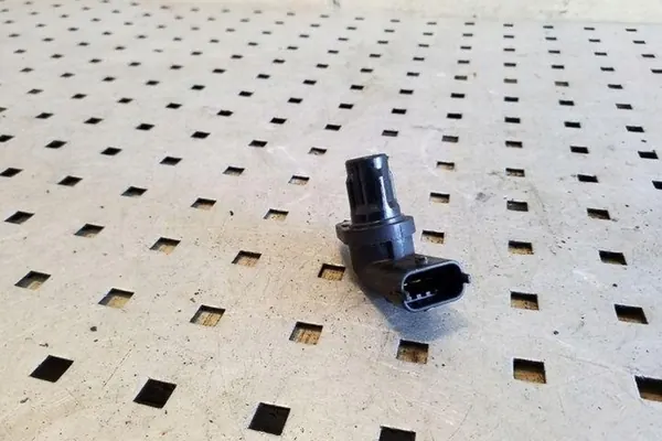 Sensor de posición del árbol de levas FORD FOCUS IV 1.6L image 3