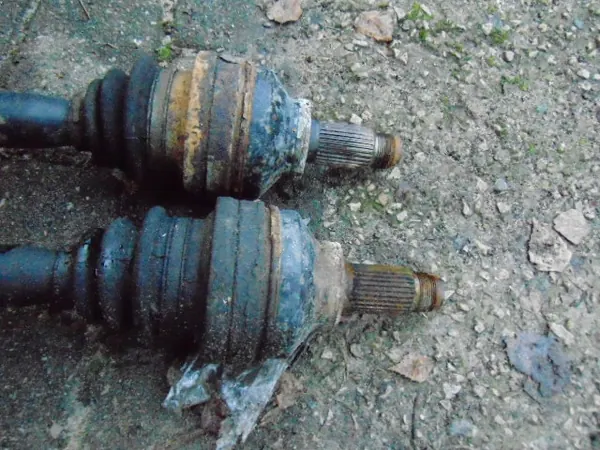 BMW 5 E39 Drivaxel Bakre Vänster Höger 1229748 image 2