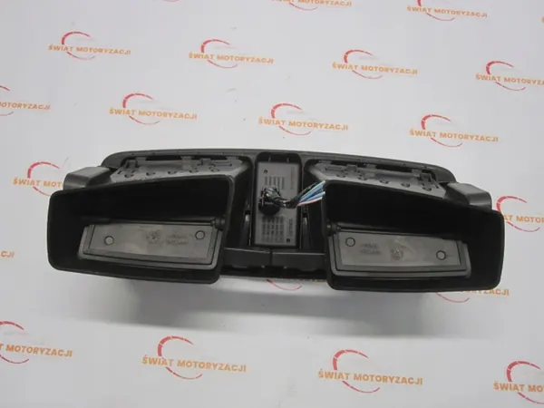 Grille de ventilation centrale OEM RNI248106944R Renault image 3