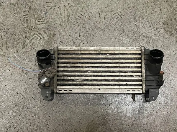 Audi A2 Intercooler OEM 8Z0145805E - Begagnad image 2