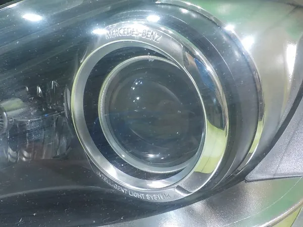 MERCEDES C W204 C204 COUPE AMG Xenon Linker Lamp A2048203739 image 3