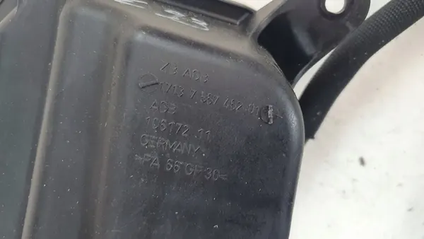 BMW 3 E92 E93 335 3.0i Tanque de expansão de refrigerante OEM 7567462 image 5