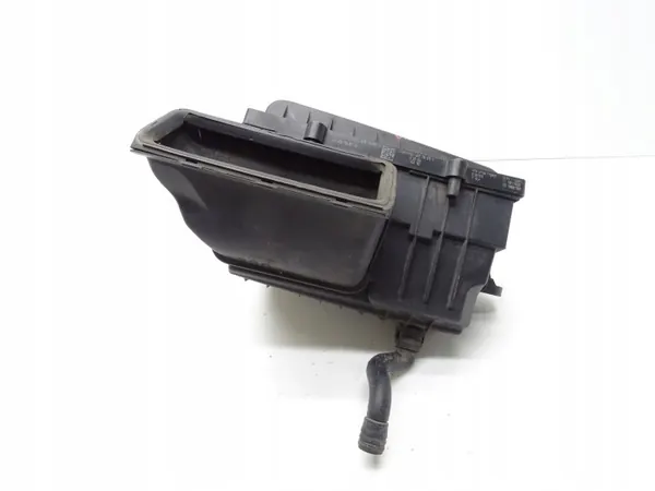 Luftfilterhus OEM 5Q0129601AC - Begagnad Audi OE image 2