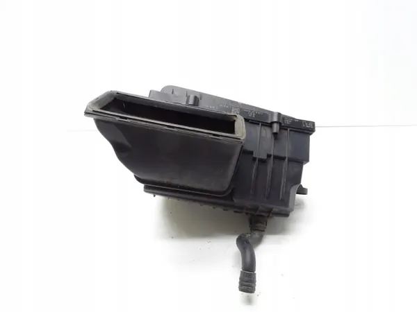 Luftfilterhus OEM 5Q0129601AC - Begagnad Audi OE image 5