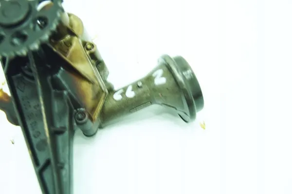 Olje pump Mercedes W210 3.2 V6 A1131810001 image 4