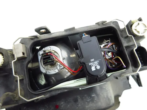 Phares gauche OEM 1M1941001D pour Seat Leon I image 3
