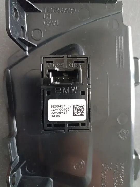 Linker hinterer Fensterheber BMW G01 7410249 image 4