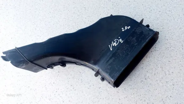 Volvo V40 II 2.0 D Luftansaugung OEM 31338658 image 2