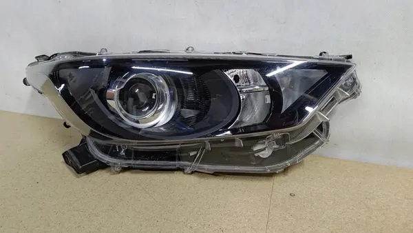TOYOTA YARIS IV P21 Faro Derecho 81130-K0060 OEM image 3