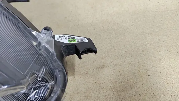 TOYOTA YARIS IV P21 Faro Derecho 81130-K0060 OEM image 7