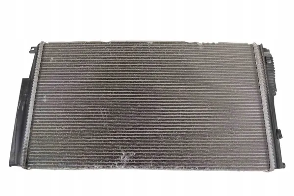 BMW I3 Vattensradiator 17118672107 image 2