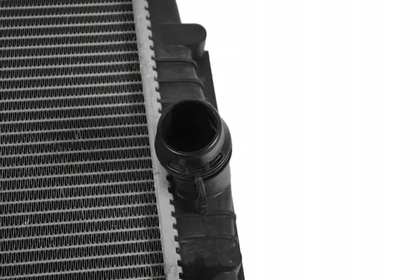 BMW I3 Vattensradiator 17118672107 image 4