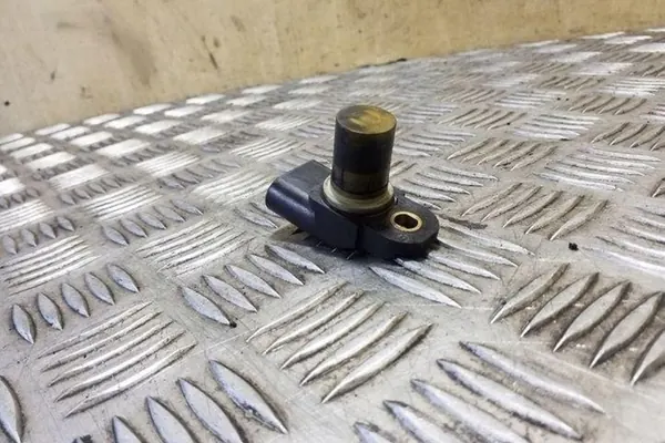 Sensor de posición del árbol de levas BMW X5 (E53) 3.0L Diesel image 3