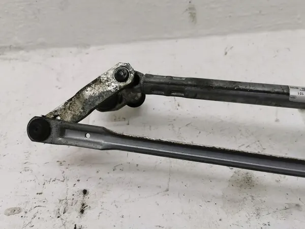 Etupyyhkijän mekanismi Skoda Octavia II image 3