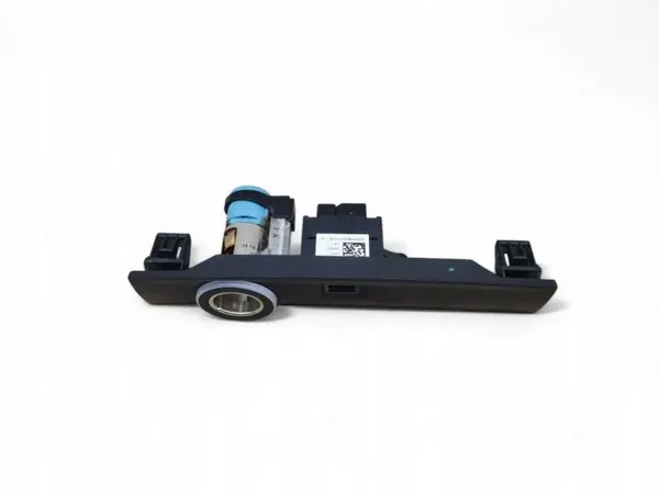 USB-portti OEM 00505493820 Alfa Romeo Stelvio image 5