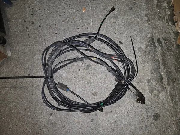 OEM 9675531282 EM Linhas Hidráulicas para Atego 3 MP3 image 2