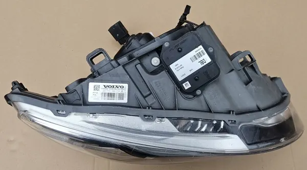 Volvo S60 V60 Bi Xenon Oikea 31420262 image 4