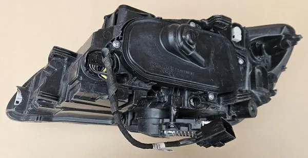 Volvo S60 V60 Bi Xenon Oikea 31420262 image 7