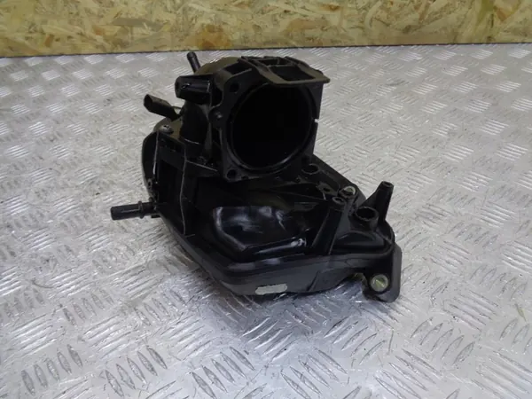 Coletor de admissão VW Passat B6 1.4 TSI 03C129711AJ image 4