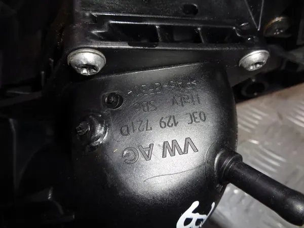 Coletor de admissão VW Passat B6 1.4 TSI 03C129711AJ image 9
