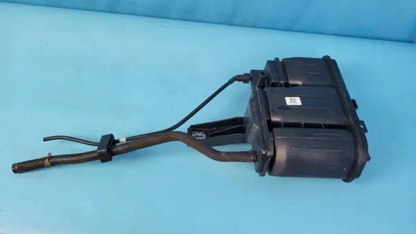 Filtro de carbón KIA SORENTO IV 20r OEM 31420-P4200 image 6