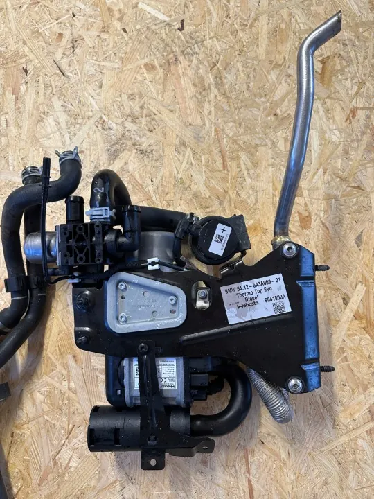 Webasto apulämmitys OEM 5A3A009 BMW 5 G30:lle image 3