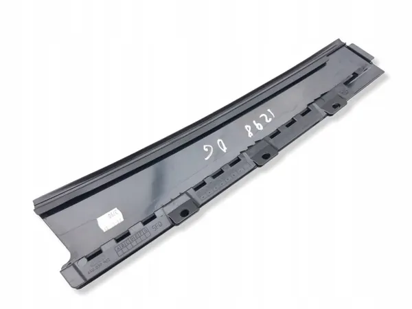 Audi OE Ovenlista 4K0839902 Oikea Taka image 9